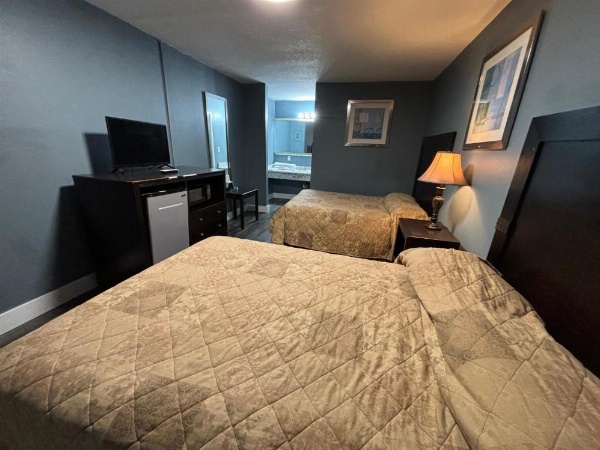 Cook's Motel- Panama City Beach image 16
