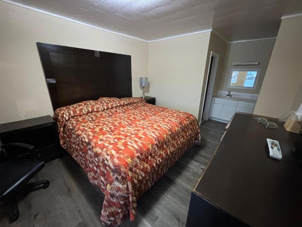 Cook's Motel- Panama City Beach image 5